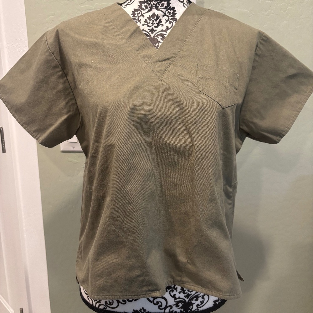 MedGear Scrub Top: olive green